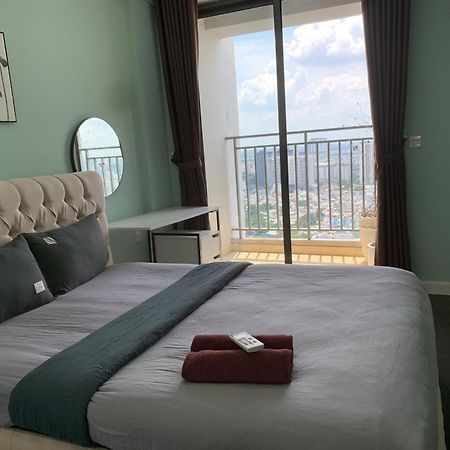 Aloha Cbd Apartment - Rivergate Tower Хошимин Экстерьер фото